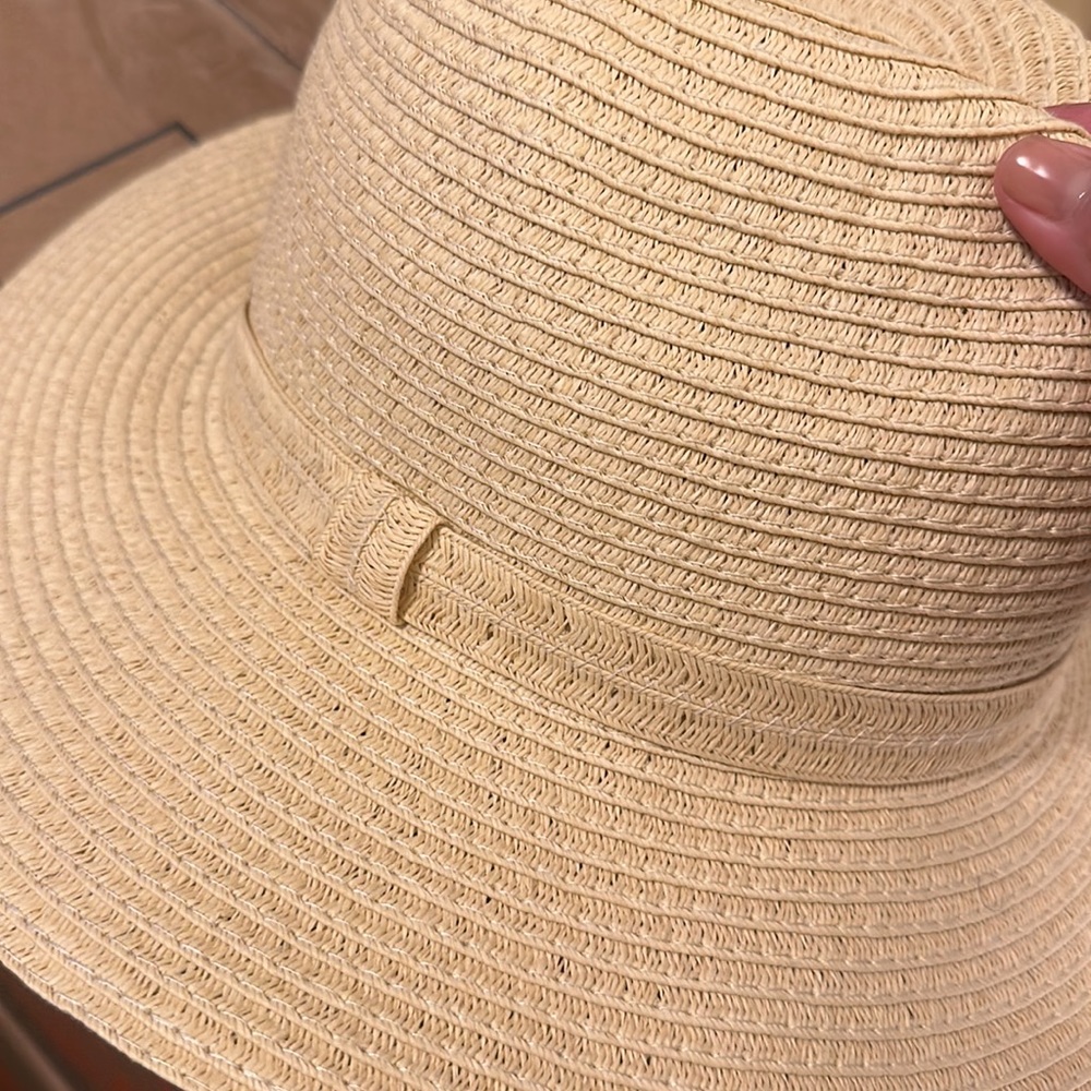Hat - Picture 4 of 4